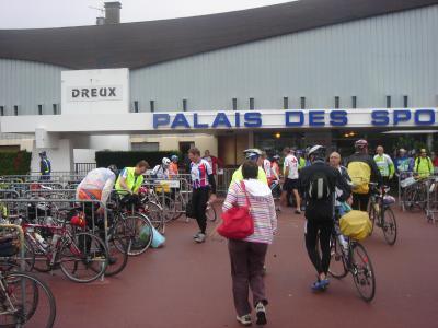 Arrivee a Dreux