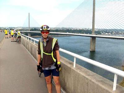 Joel sur le pont Albert Louppe