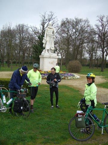 Statue de Sully