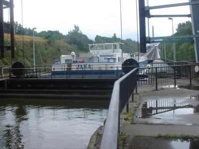 Le bateau va monter, a Ronquieres