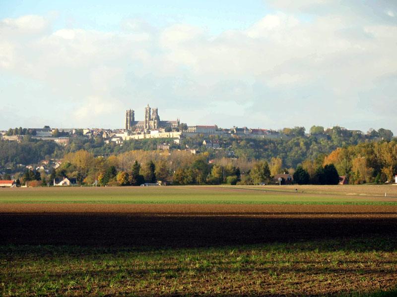 laon-01