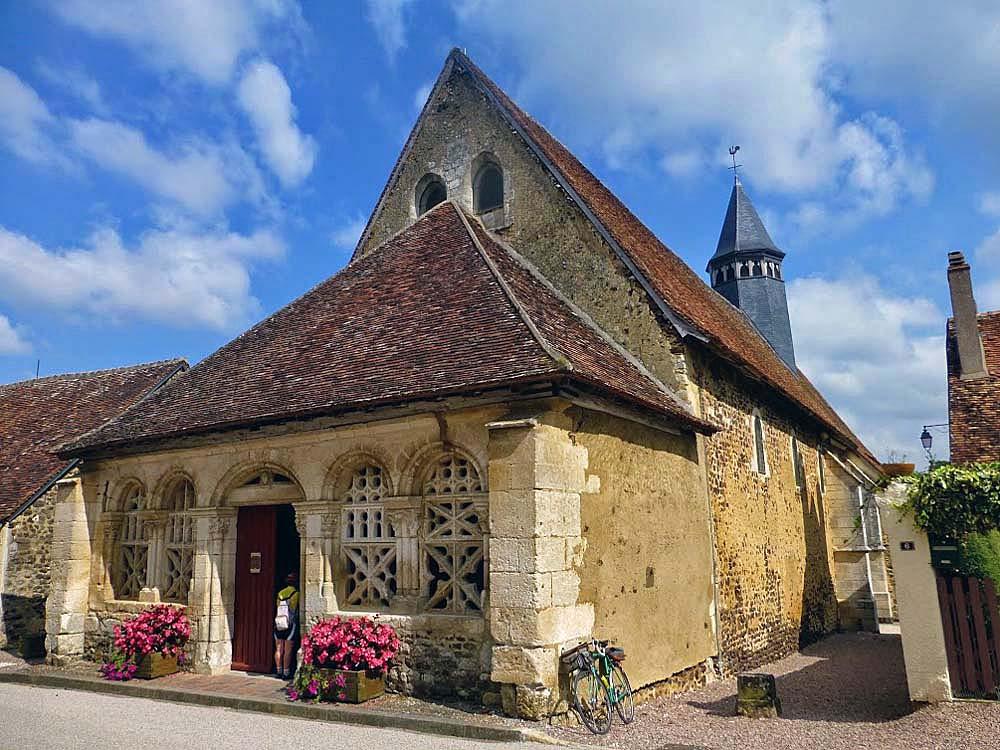 eglise_de_moutiers_en_puisaye1