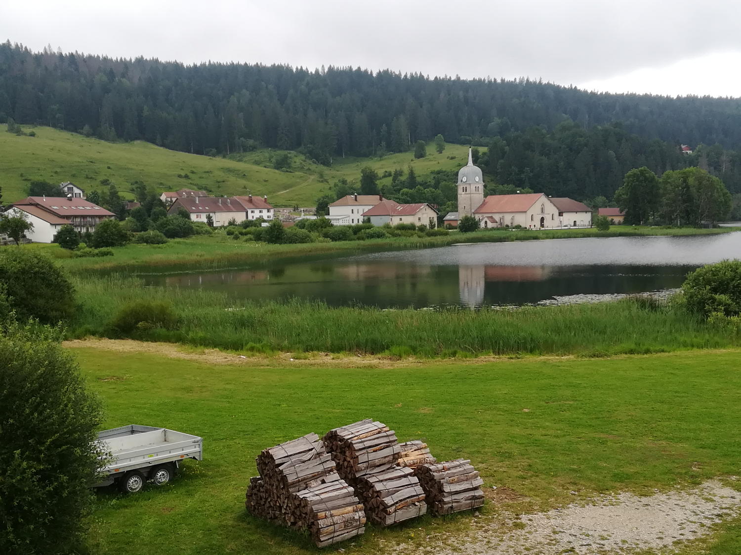 Vue de la chambre, lac de l'Abbaye