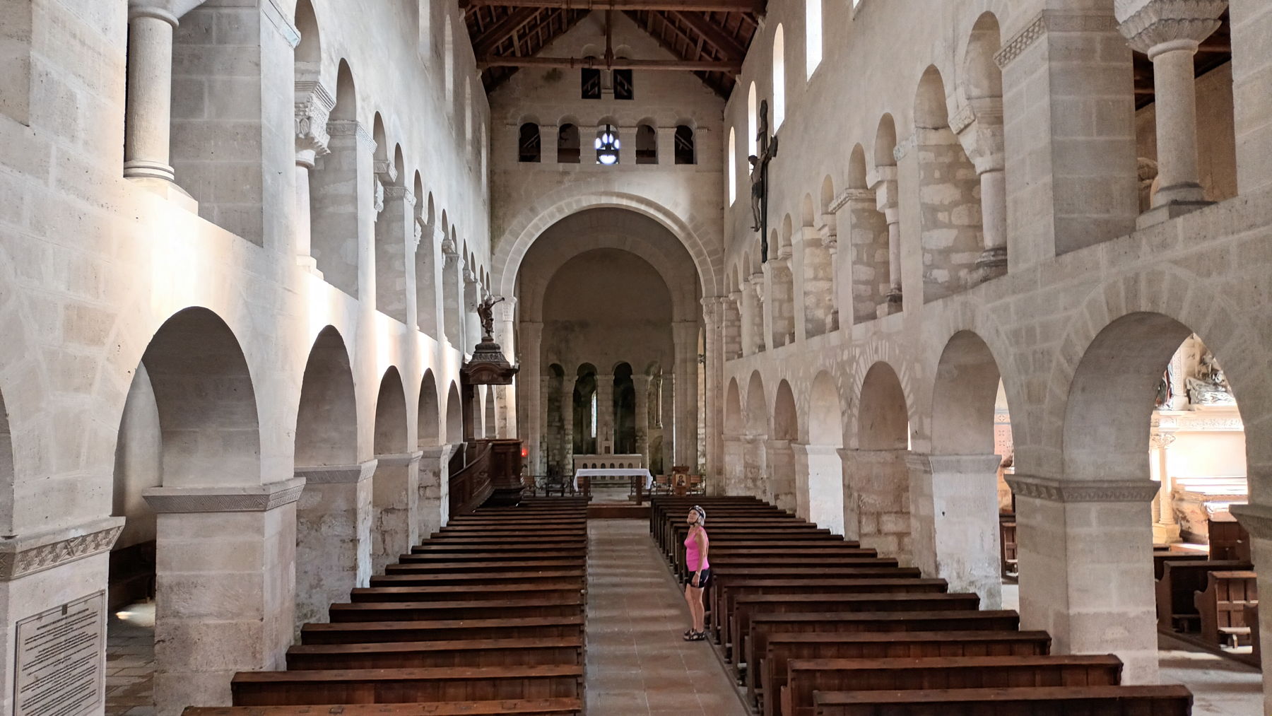 Église
                romane de Vignory
