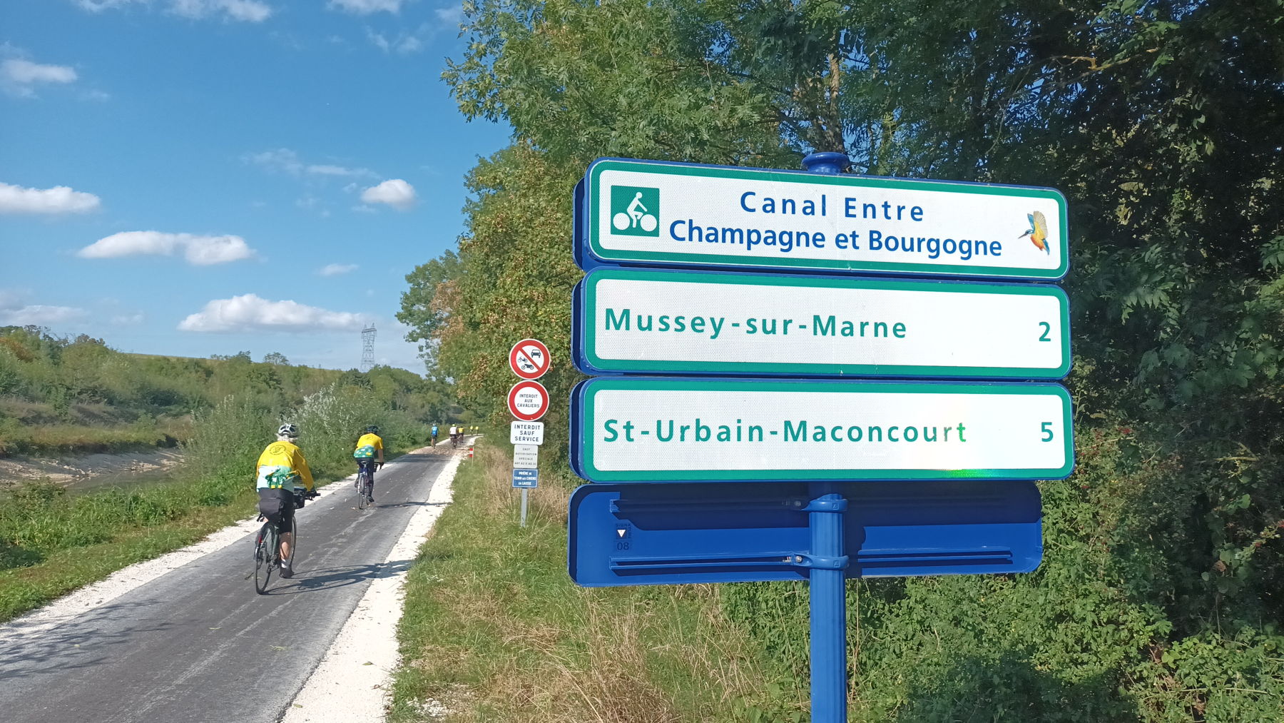 Canal entre Champagne et Bourgogne