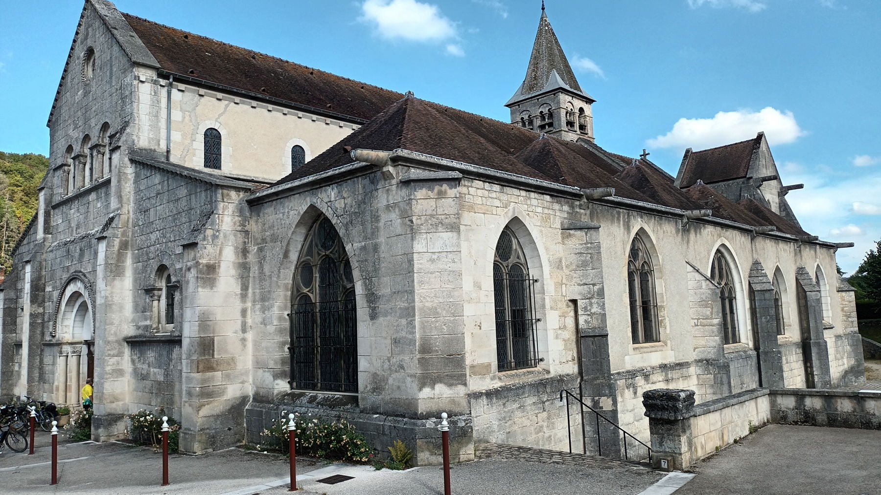 Église
                romane de Vignory