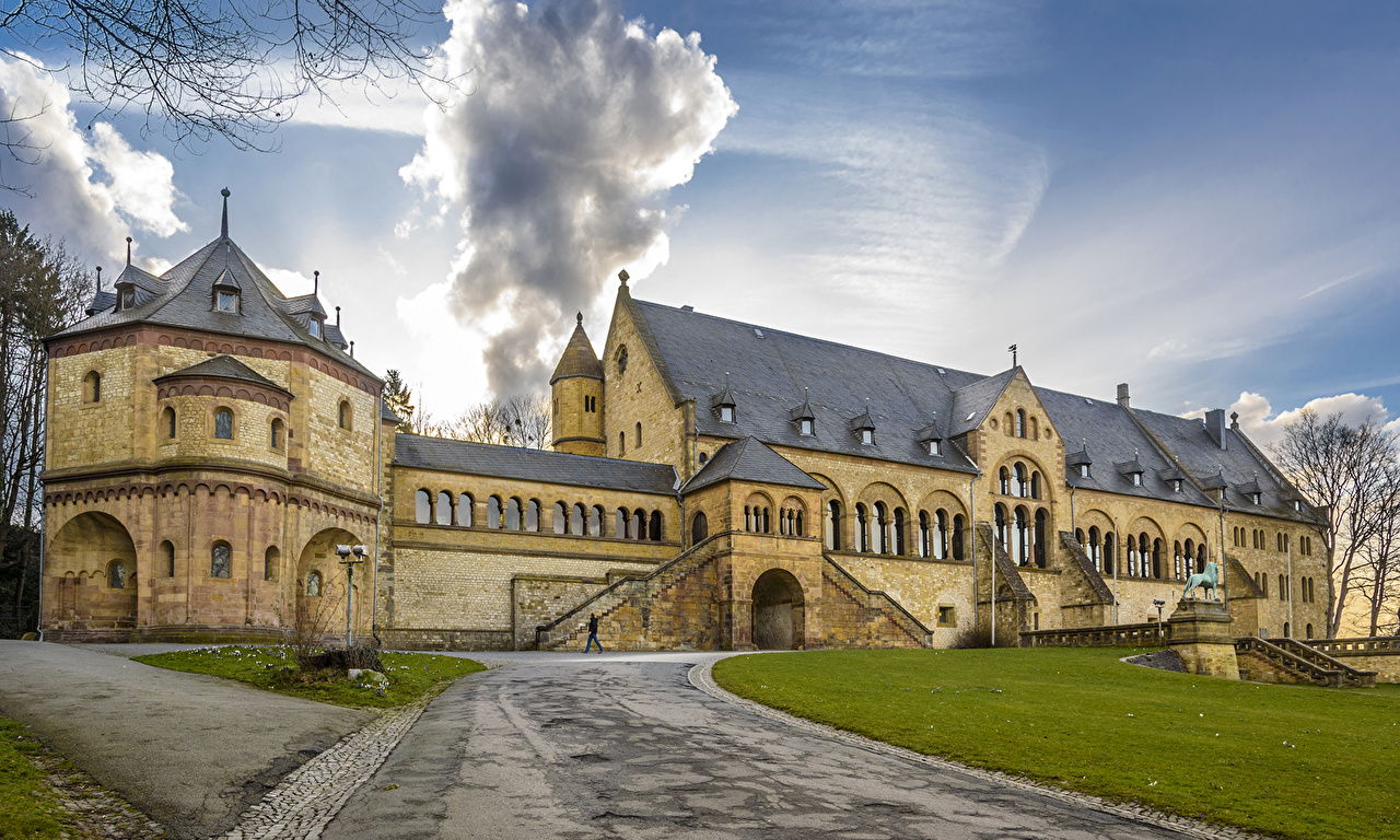 Château de Goslar, aux confins de la
              Prusse